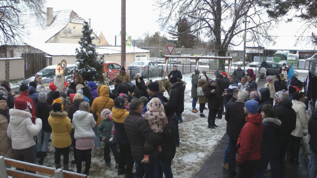 Vianočnú dedinku si pripravili aj v Čáčove