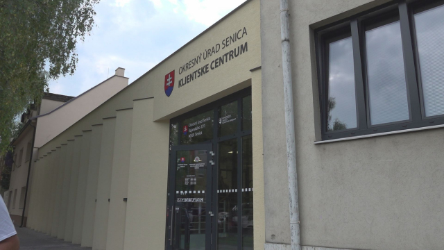 V Senici otvorili nové klientske centrum
